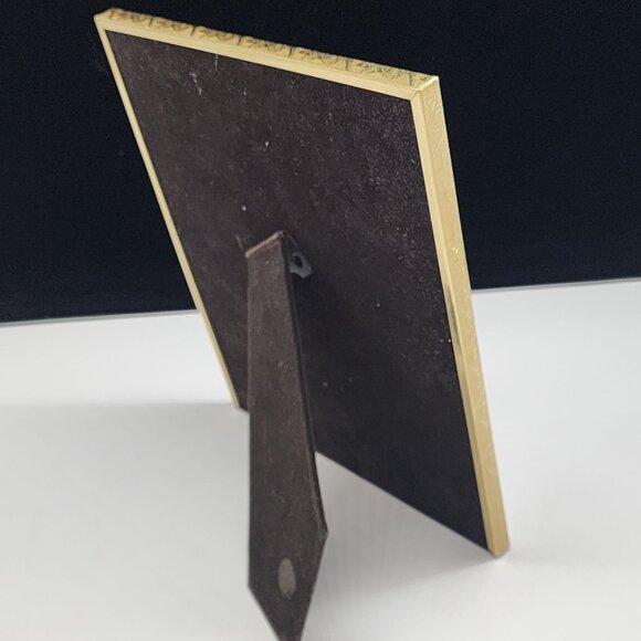 Elegant Gold Tone Metal Picture Frame With Black Velvet Back Easel Style 8x10 #2 - Picture 6 of 10